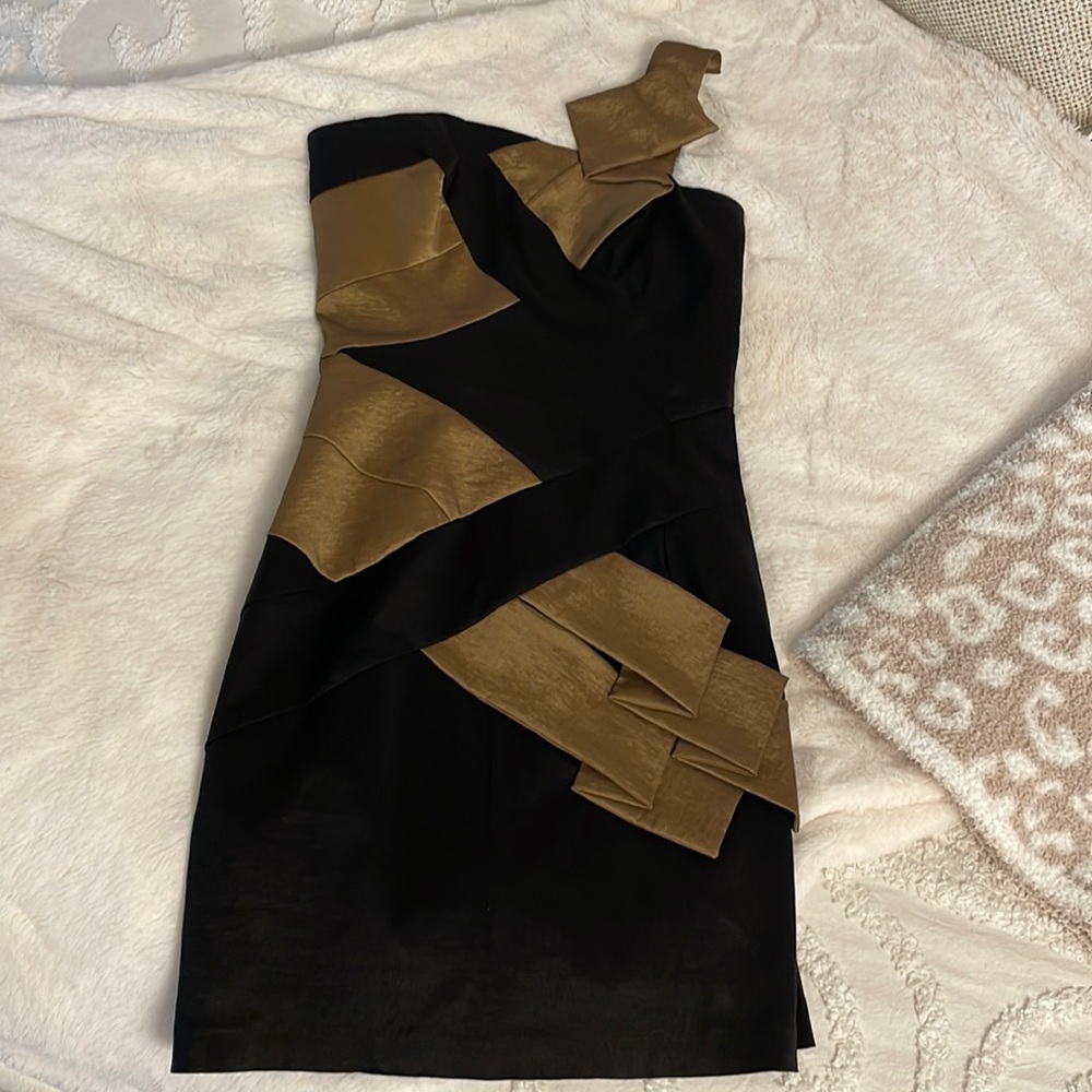 Cache black and gold dress